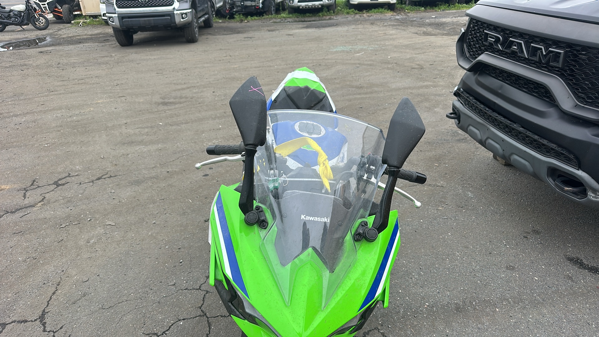 2024 KAWASAKI EX500 A	 - ავტომობილი ამერიკიდან