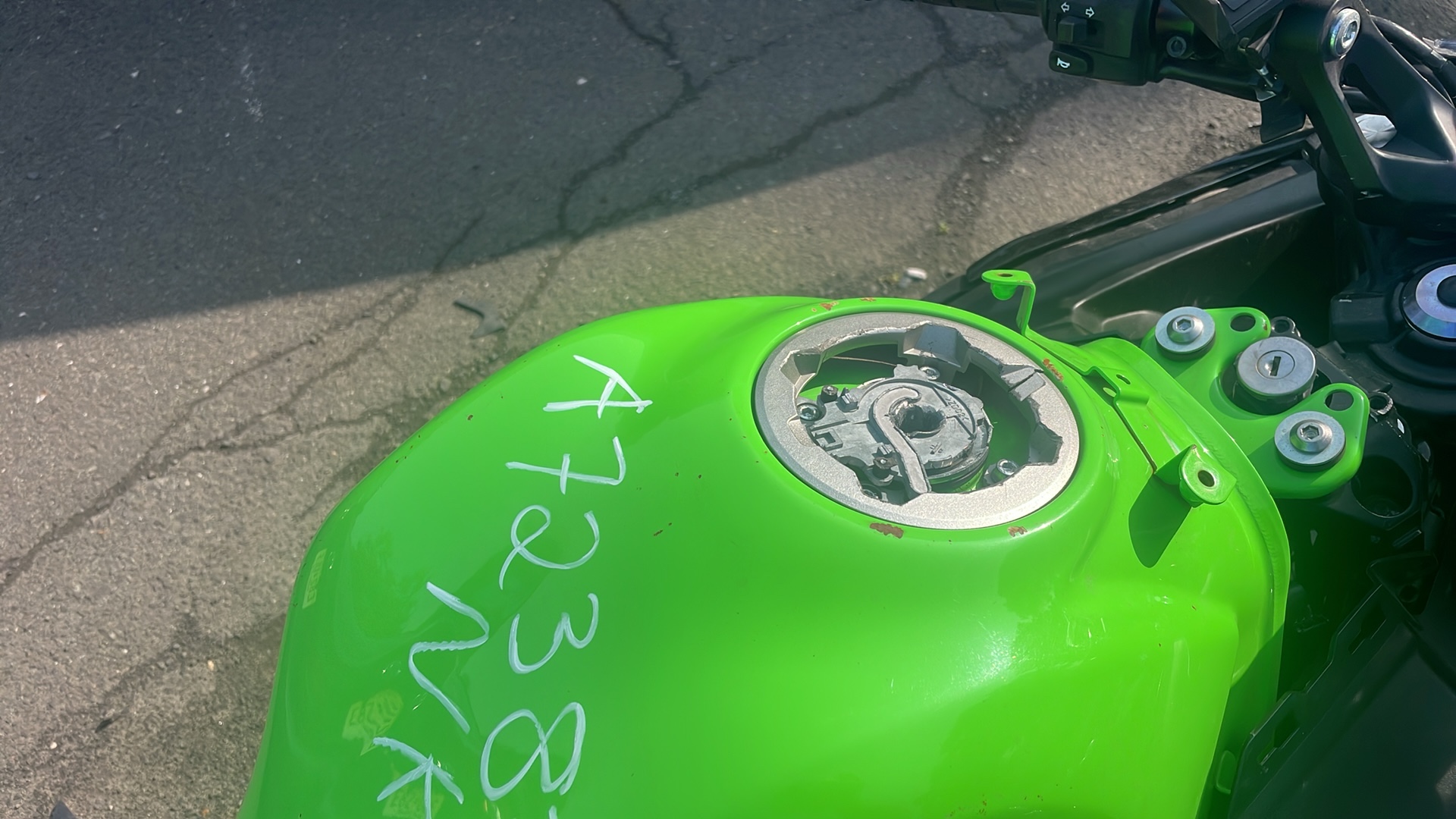 2022 KAWASAKI EX650 N - ავტომობილი ამერიკიდან