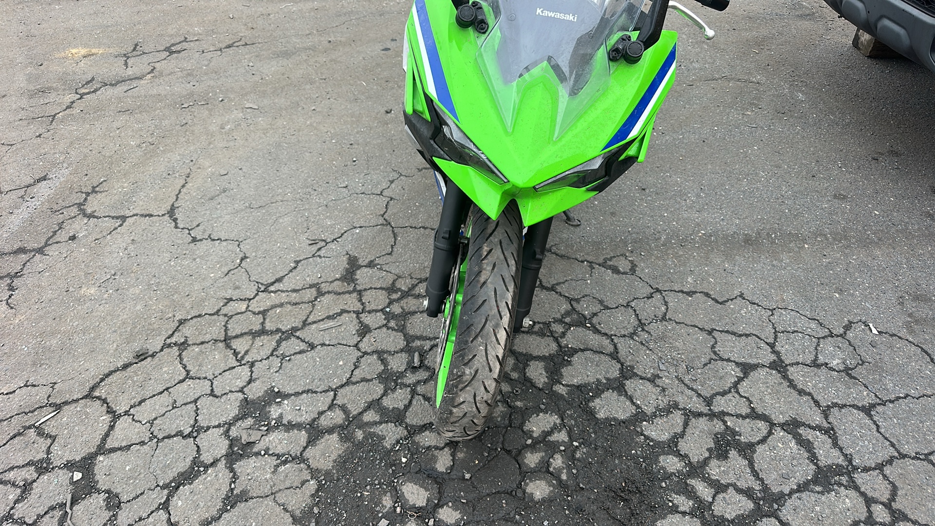 2024 KAWASAKI EX500 A	 - ავტომობილი ამერიკიდან
