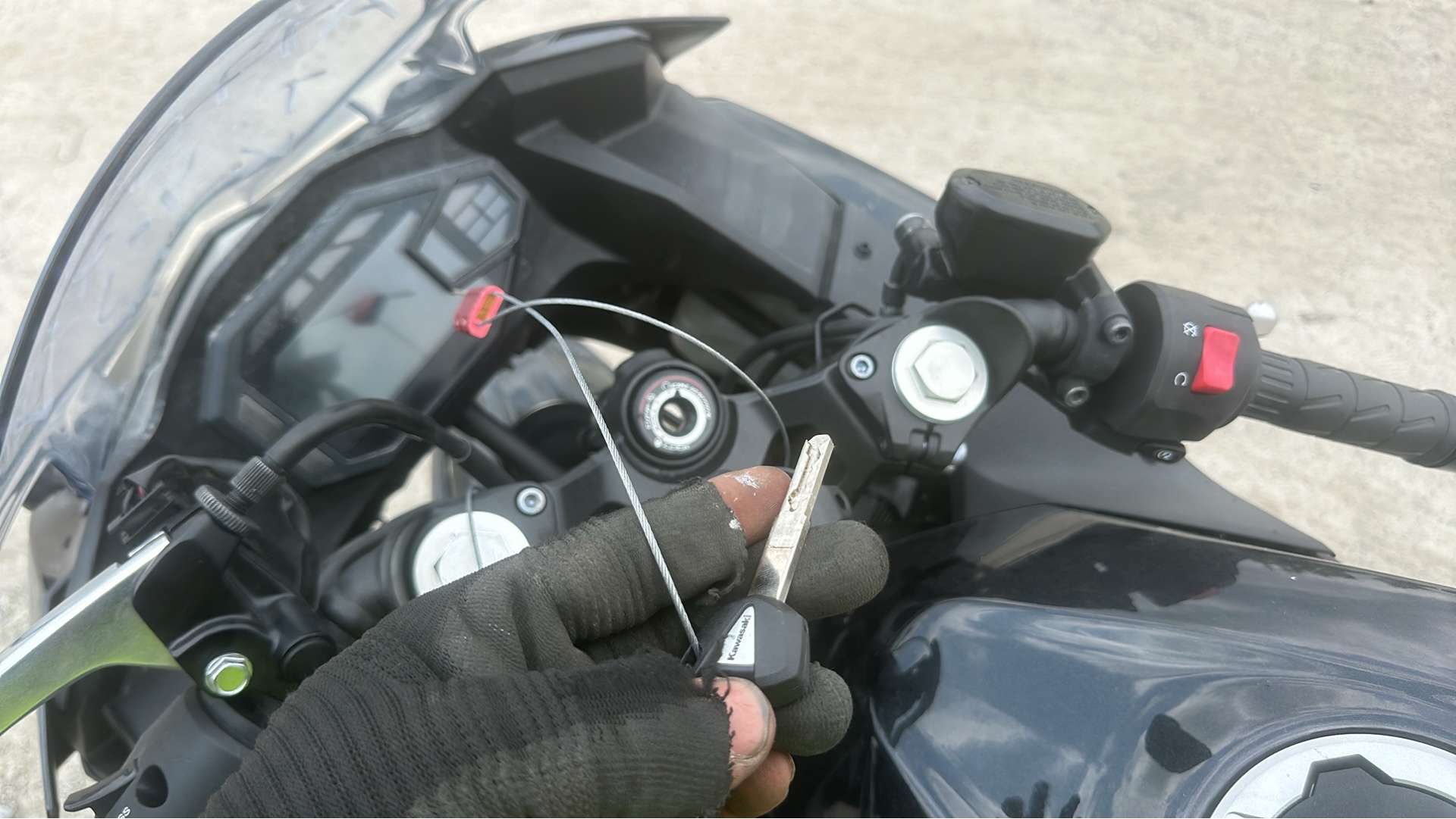 2024 KAWASAKI EX500 H - ავტომობილი ამერიკიდან