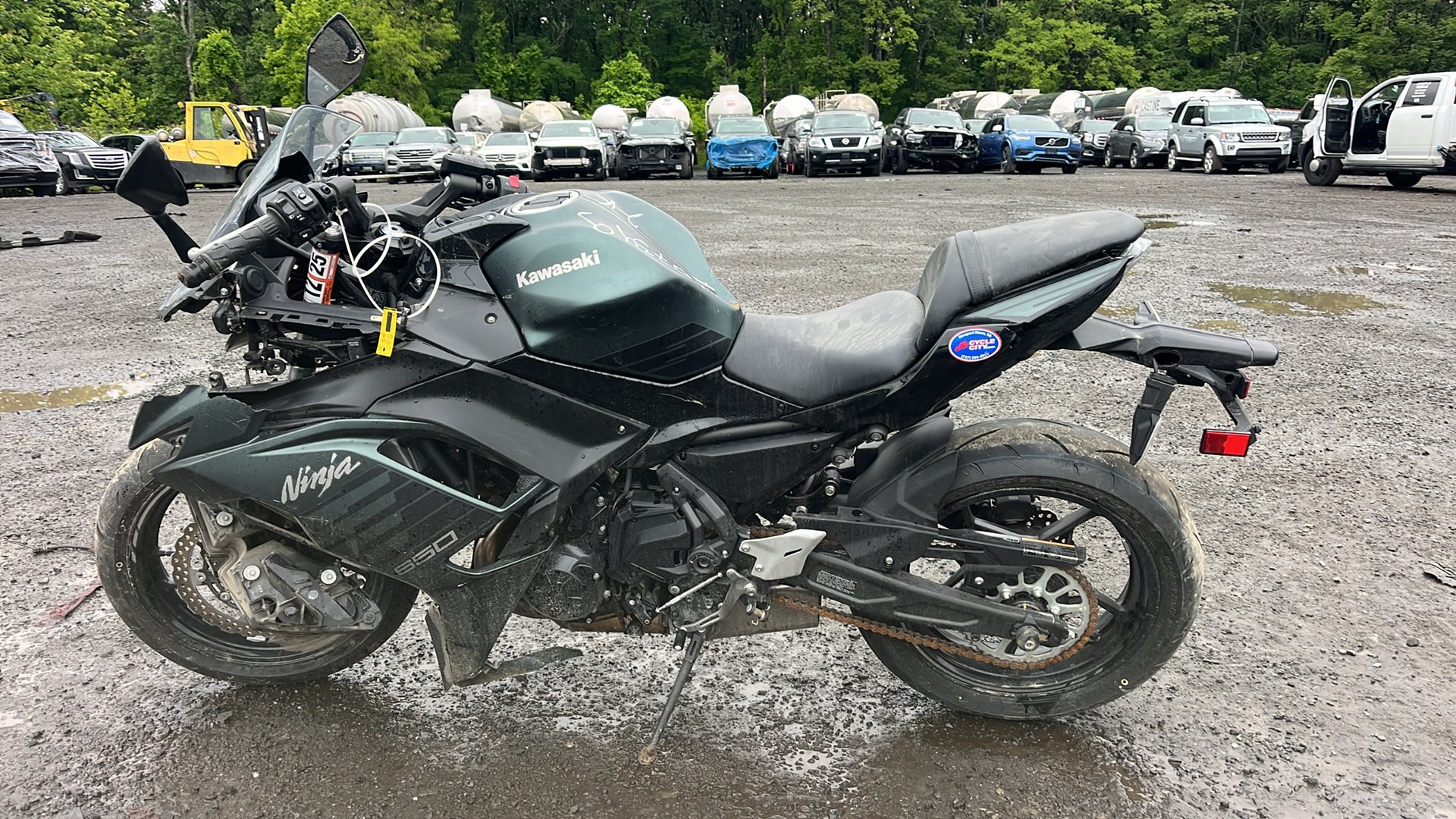 2025 KAWASAKI EX650 P - ავტომობილი ამერიკიდან